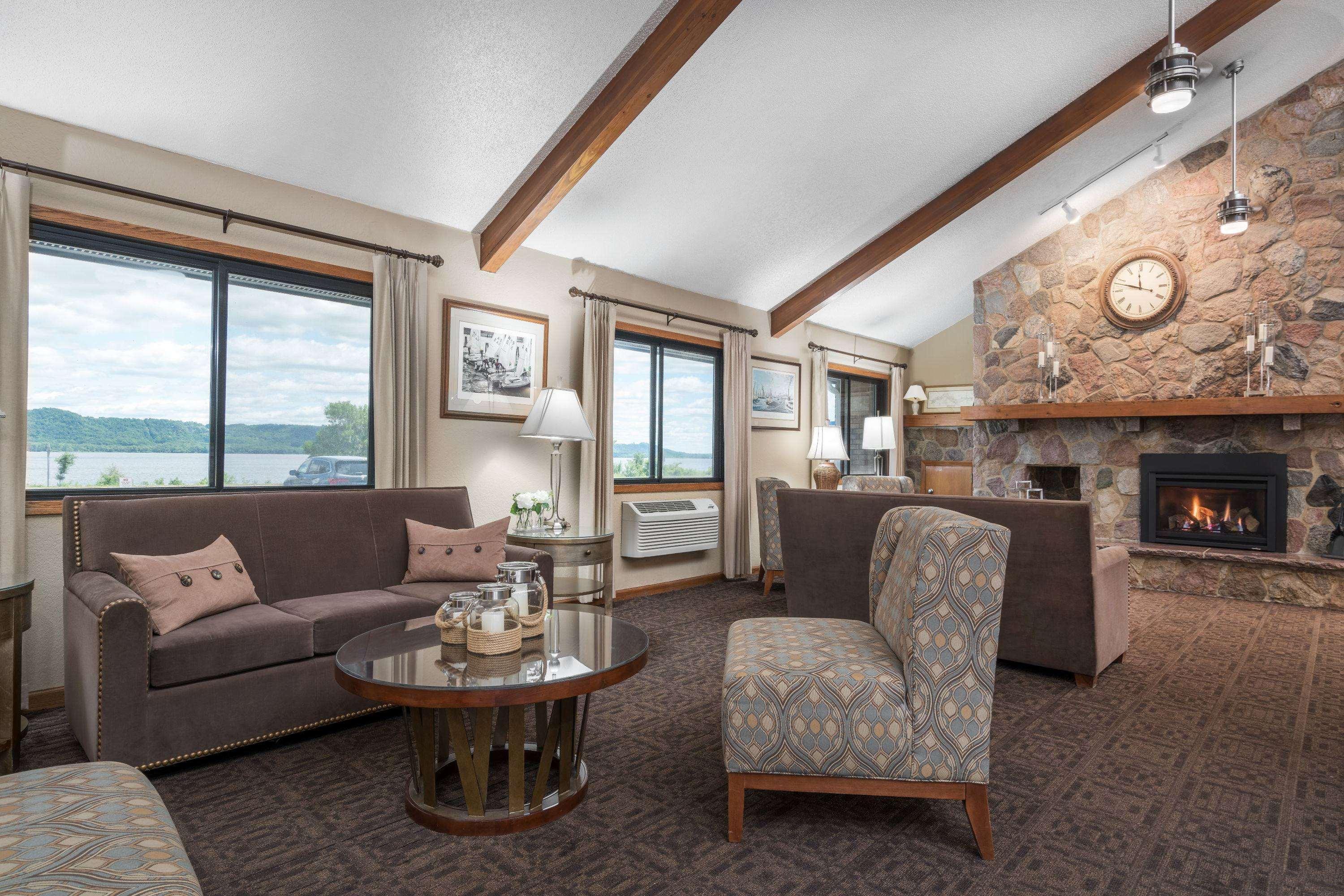 Americinn By Wyndham Lake City Екстериор снимка