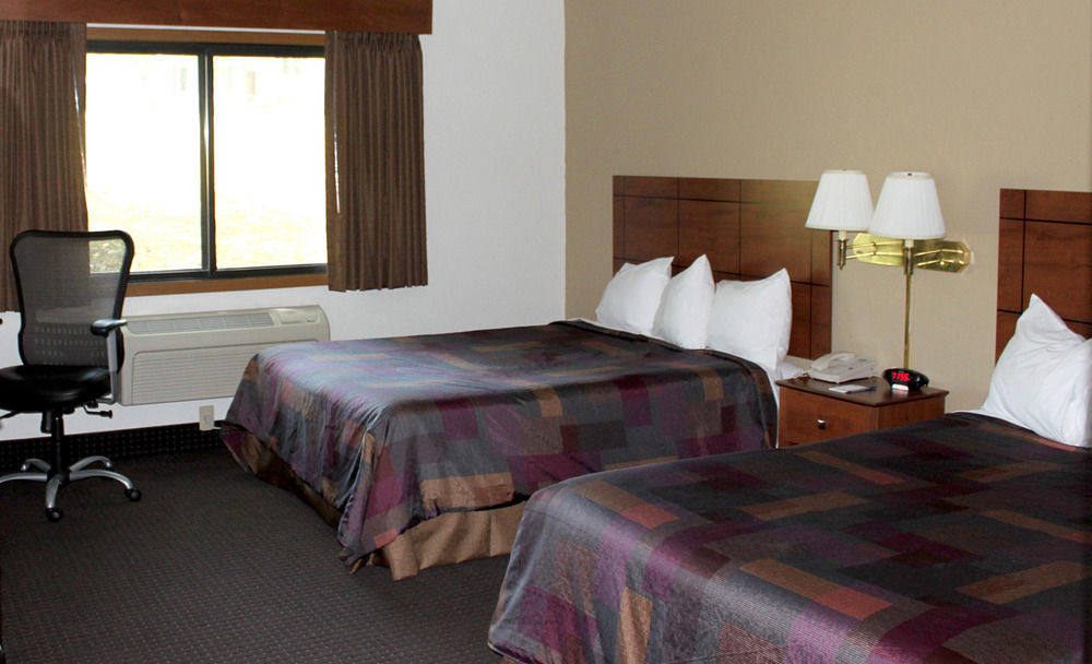 Americinn By Wyndham Lake City Екстериор снимка